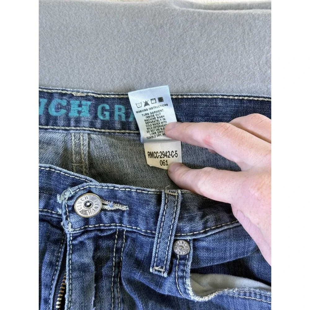 Cinch Grant Jeans Mens 30x34 Medium Wash Blue Relaxed Bootcut Distressed Denim